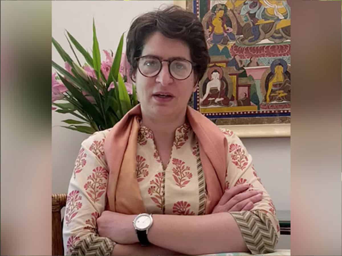 UP govt 'completely failed' to provide security to women: Priyanka Gandhi