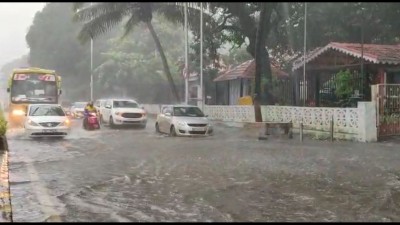 Rains pound Mumbai, MMR for second straight day