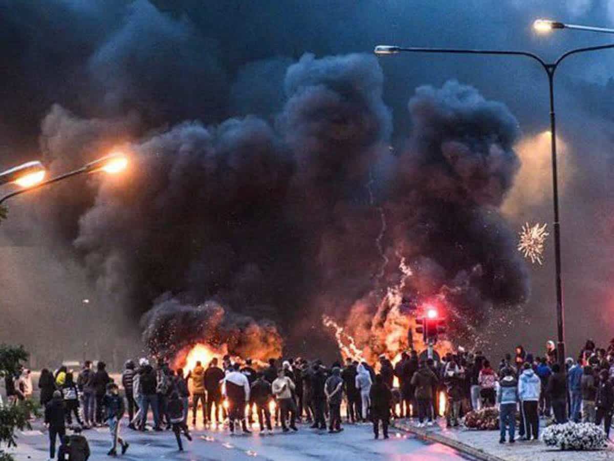 Riots in Sweden after politician blocked from Quran-burning rally: Cops