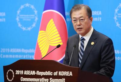 S.Korean Prez ready to sit with Japan over forced labour issue