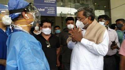 Siddaramaiah discharged from hospital after Covid treatment