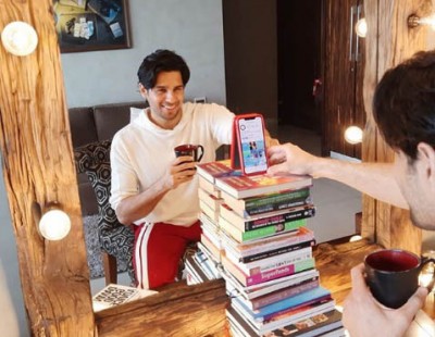 Sidharth Malhotra's work-for-home setup is about 'jugaad'
