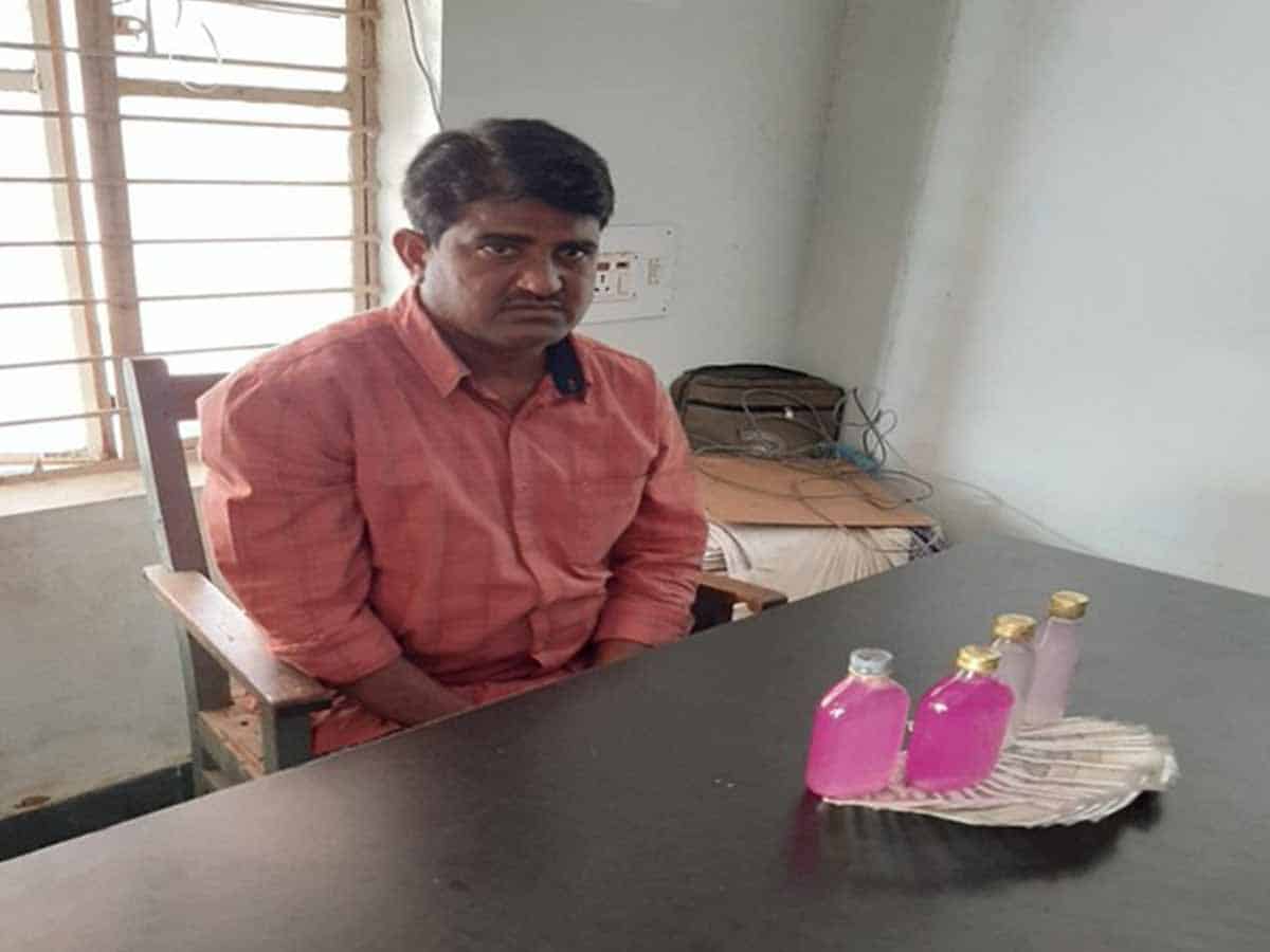 Revenue Inspector arrested for demanding, accepting bribe of Rs 10,000 in Telangana's Nalgonda
