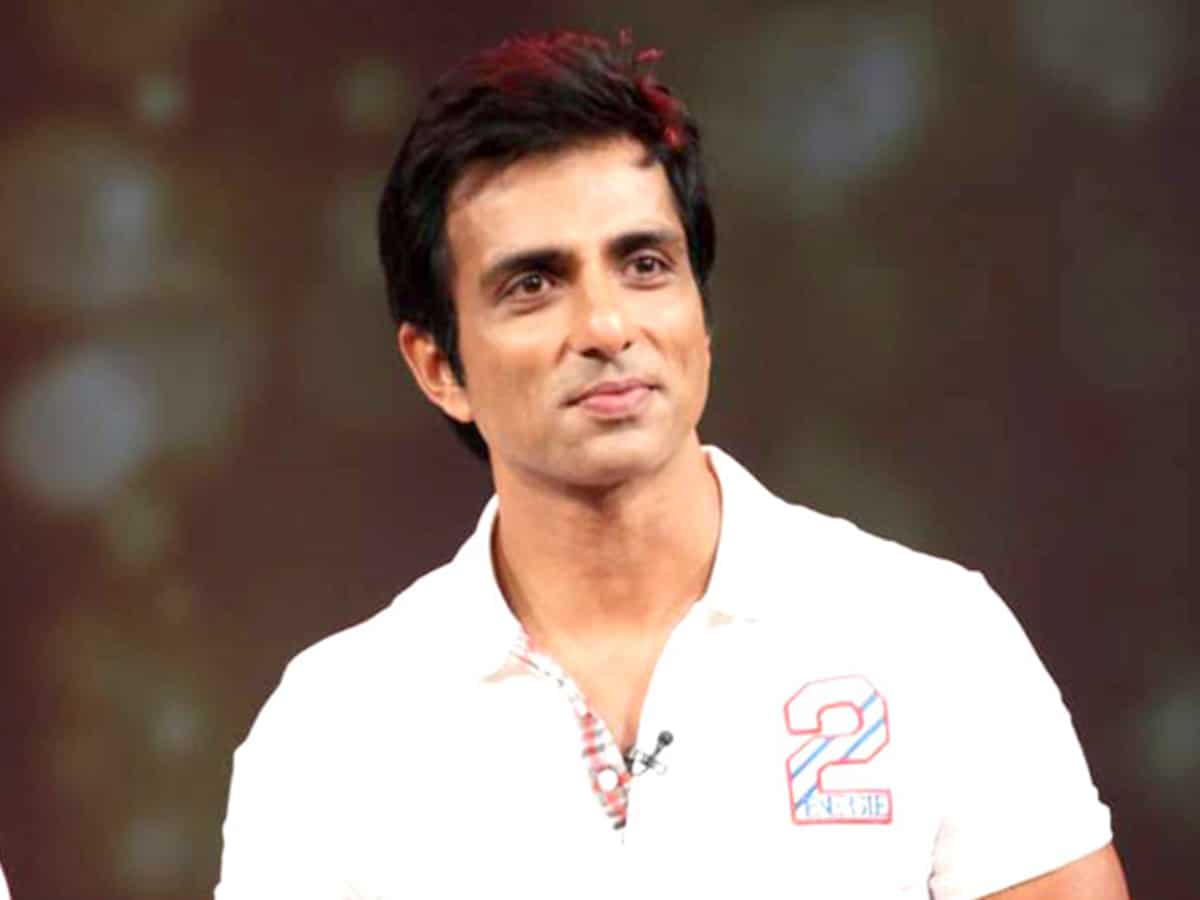 Sonu Sood helps Gorakhpur's 22-year-old girl get knee replacement surgery
