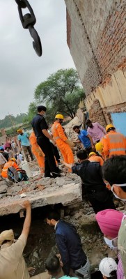 4 killed as building collapses in Punjab (Ld)