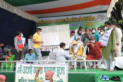Bengal witnesses sporadic anti-farm Bill protests