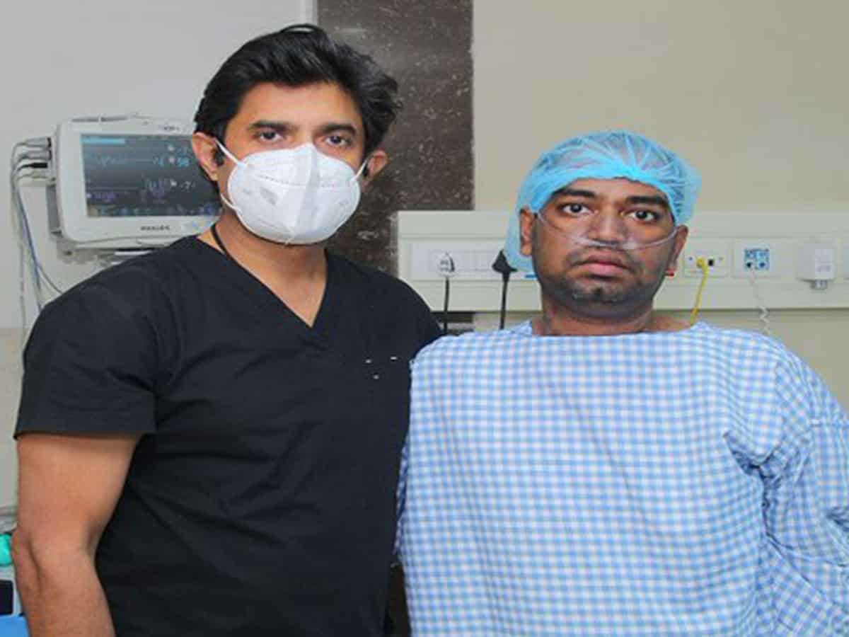 Doctors perform India's first double lung transplant on Covid patient