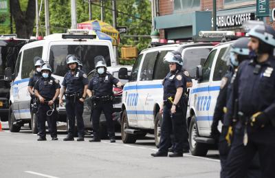 De Blasio, Cuomo clash over NYPD reform