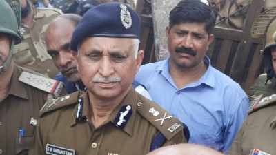 Delhi Police chief replies to Ribeiro, backs riots probe