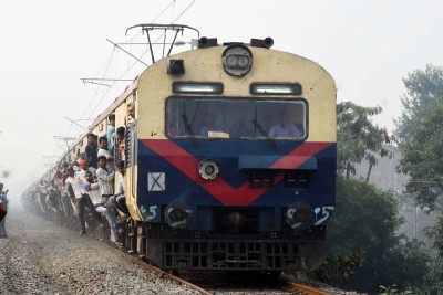 First K'taka Kisan Rail chugs from B'luru to Delhi