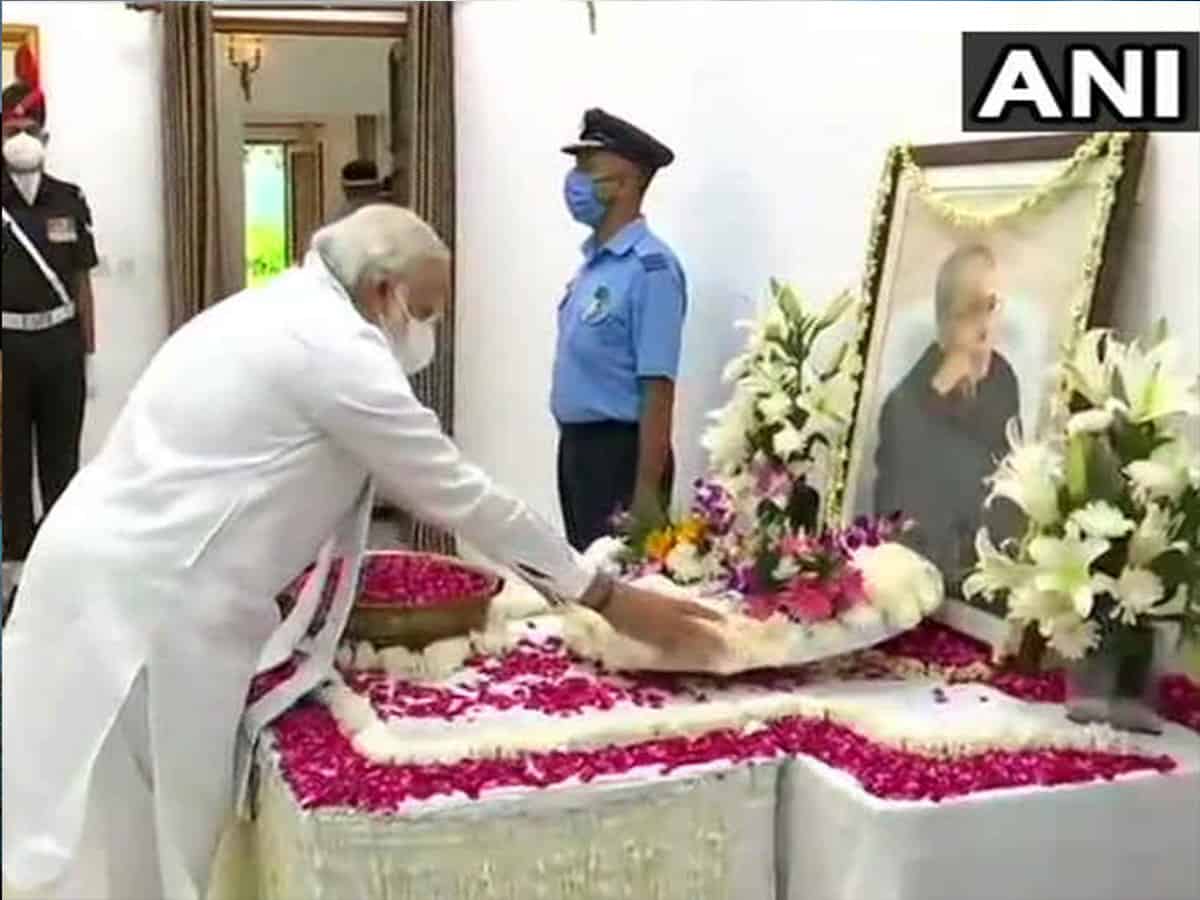 Vice President Naidu, PM Modi pay floral tributes to Pranab Mukherjee at his residence