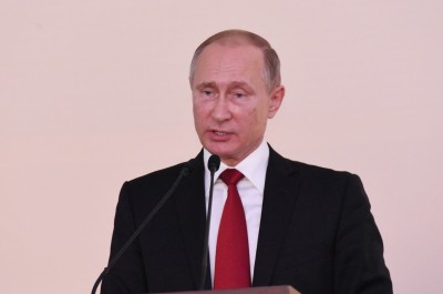 Putin urges to remove barriers to medical cooperation