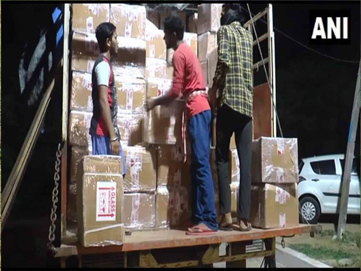 Gang involved in smuggling illicit liquor busted in Ambala