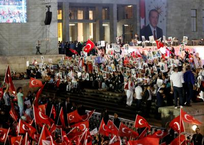 Turkey orders detention of 76 academics over failed coup
