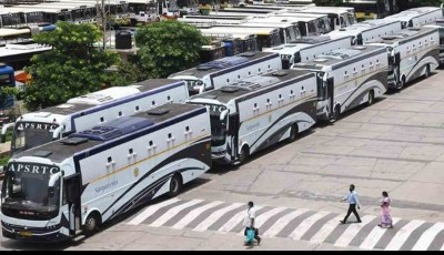 AP arranges buses at Telangana border to facilitate festival travel