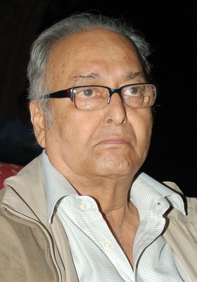 Actor Soumitra Chatterjee remains on ventilator support
