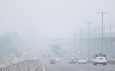 Delhi air turns 'very poor' as stubble burning begins