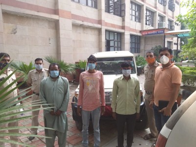 Delhi contractor held hostage in UP rescued, 3 held
