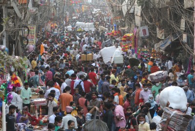 Delhi's clogged Sadar Bazar a recipe for Covid disaster