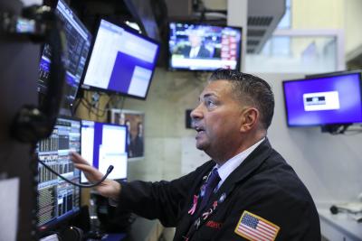 Dow drops over 400 points amid stimulus talks, coronavirus concerns