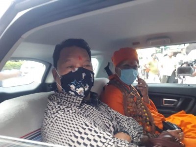 GJM chief Bimal Gurung surfaces in Kolkata, pledges support to Mamata