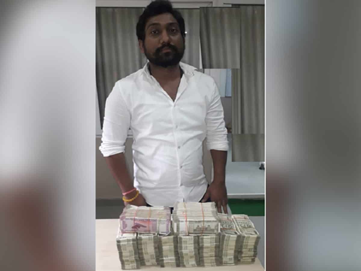 Rs 50 lakh illegal Hawala money seized in Hyderabad, one held