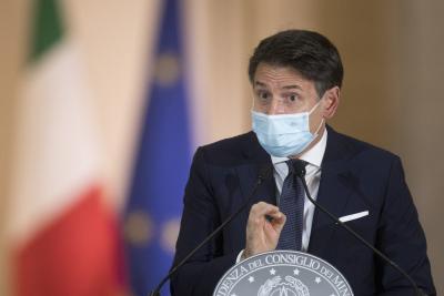 Italy approves new anti-coronavirus curbs
