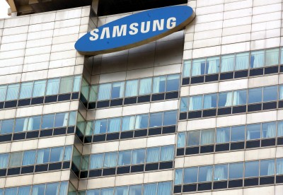 Key Samsung shares surge as succession issue looms