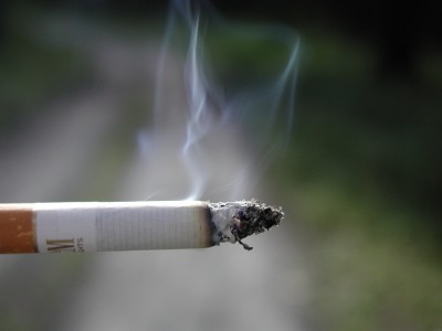 Living near green spaces may help quit smoking: Study