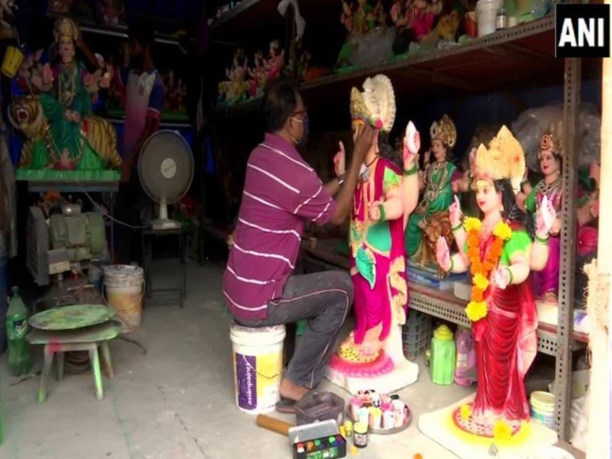 Maharashtra idol makers struggle as sales plummet