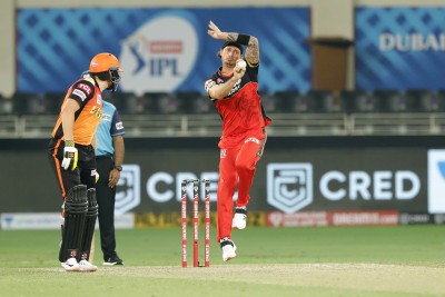 No cricket before IPL hurting Steyn's variations, says Fanie de Villiers