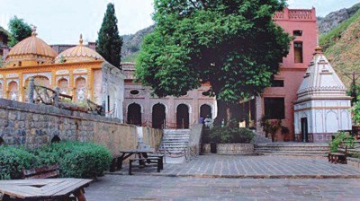Pak's religious council recommends opening of Saidpur village Hindu temple