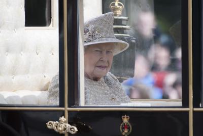 Queen cancels all events at Buckingham Palace, Windsor Castle