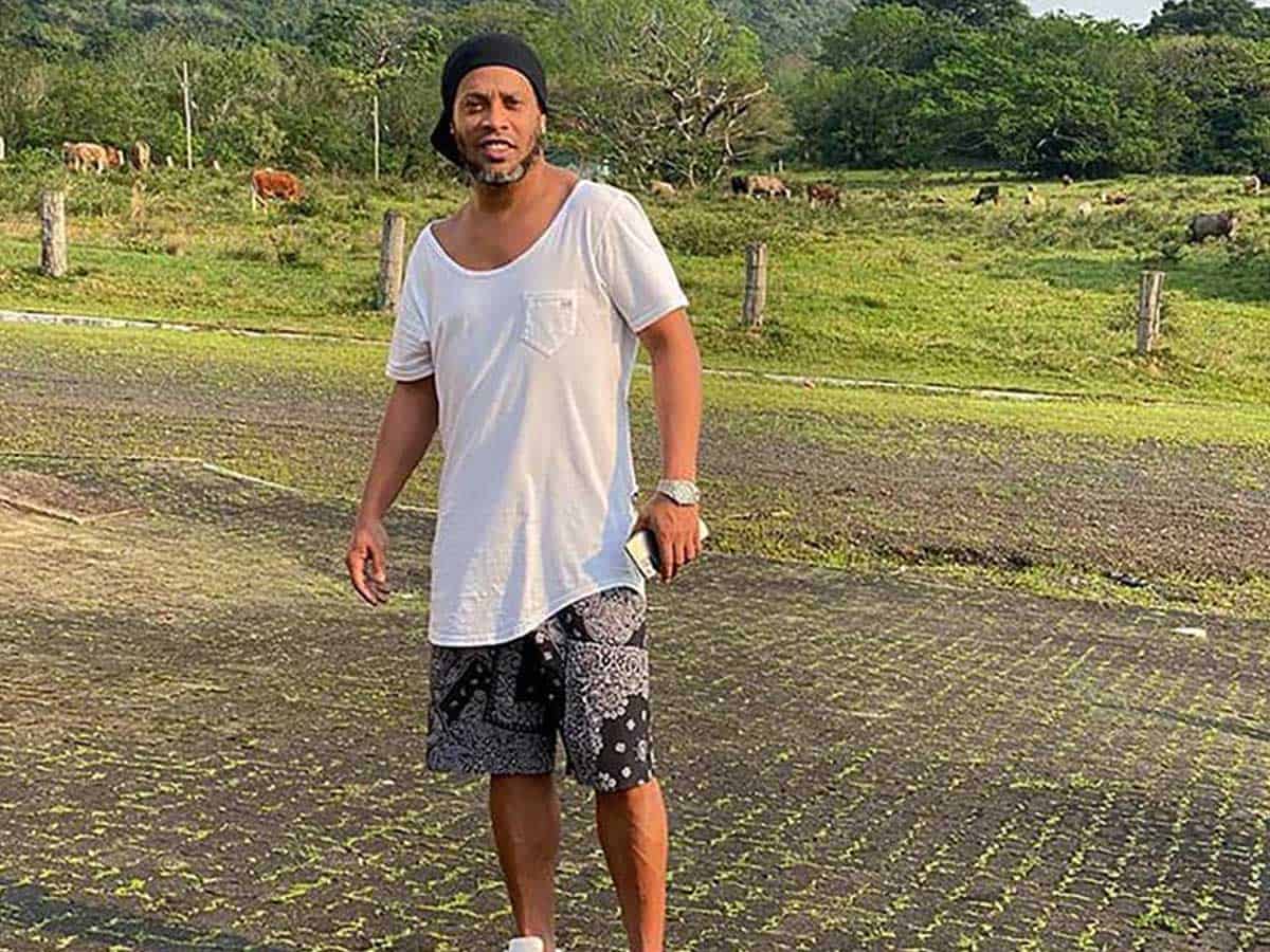 Ronaldinho tests positive for COVID-19, asymptomatic