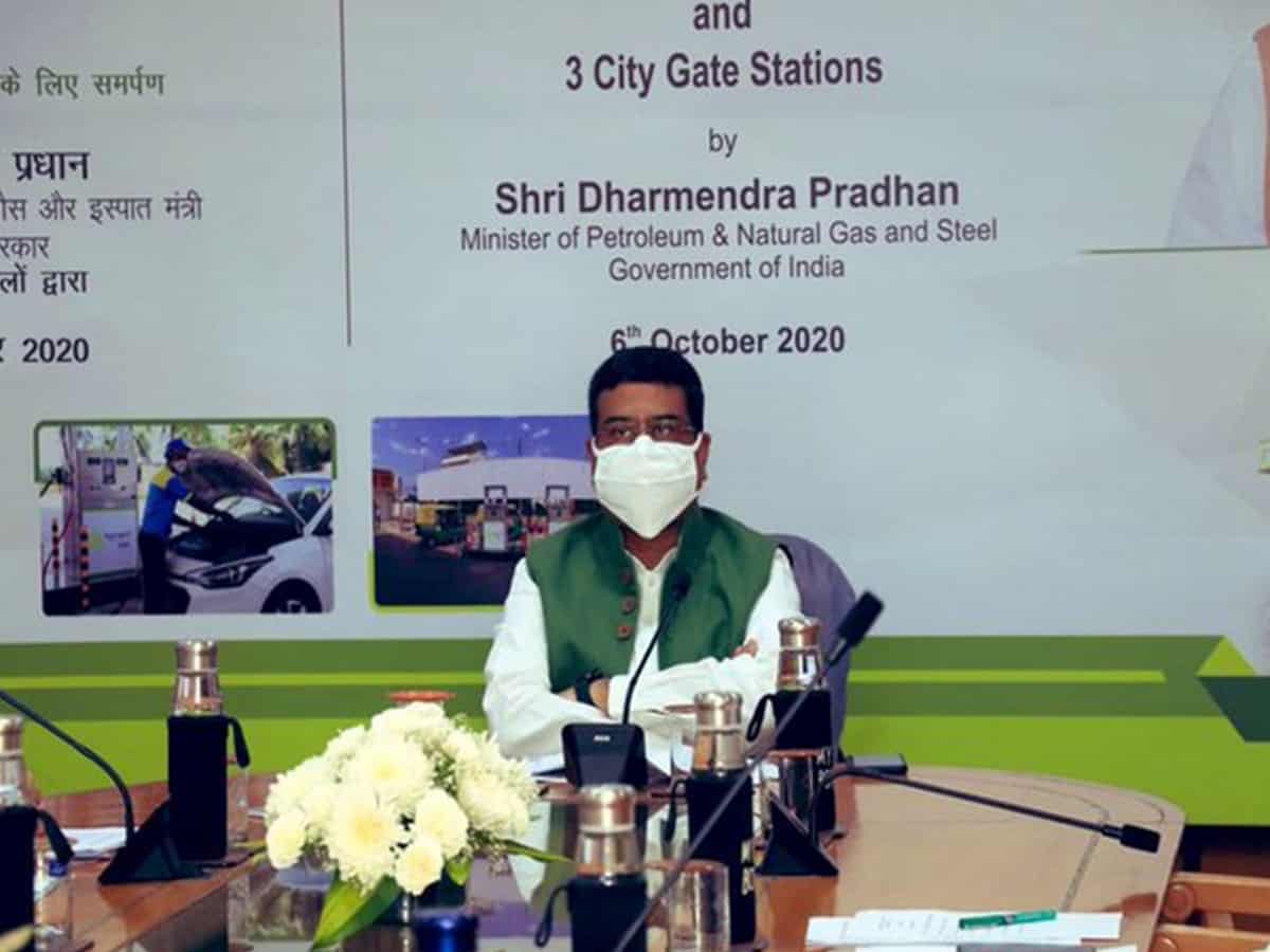 Union minister Dharmendra Pradhan inaugurates 42 CNG stations, 3 City Gate stations