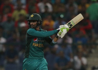 Shoaib Malik becomes 3rd player to cross 10,000 runs in T20Is