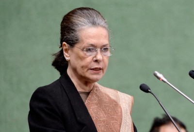 Sonia appeals people to be cautious about covid, attacks Centre