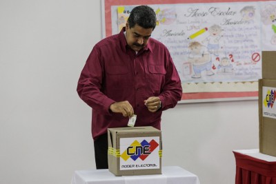 Venezuela's National Electoral Council unveils new voting machine