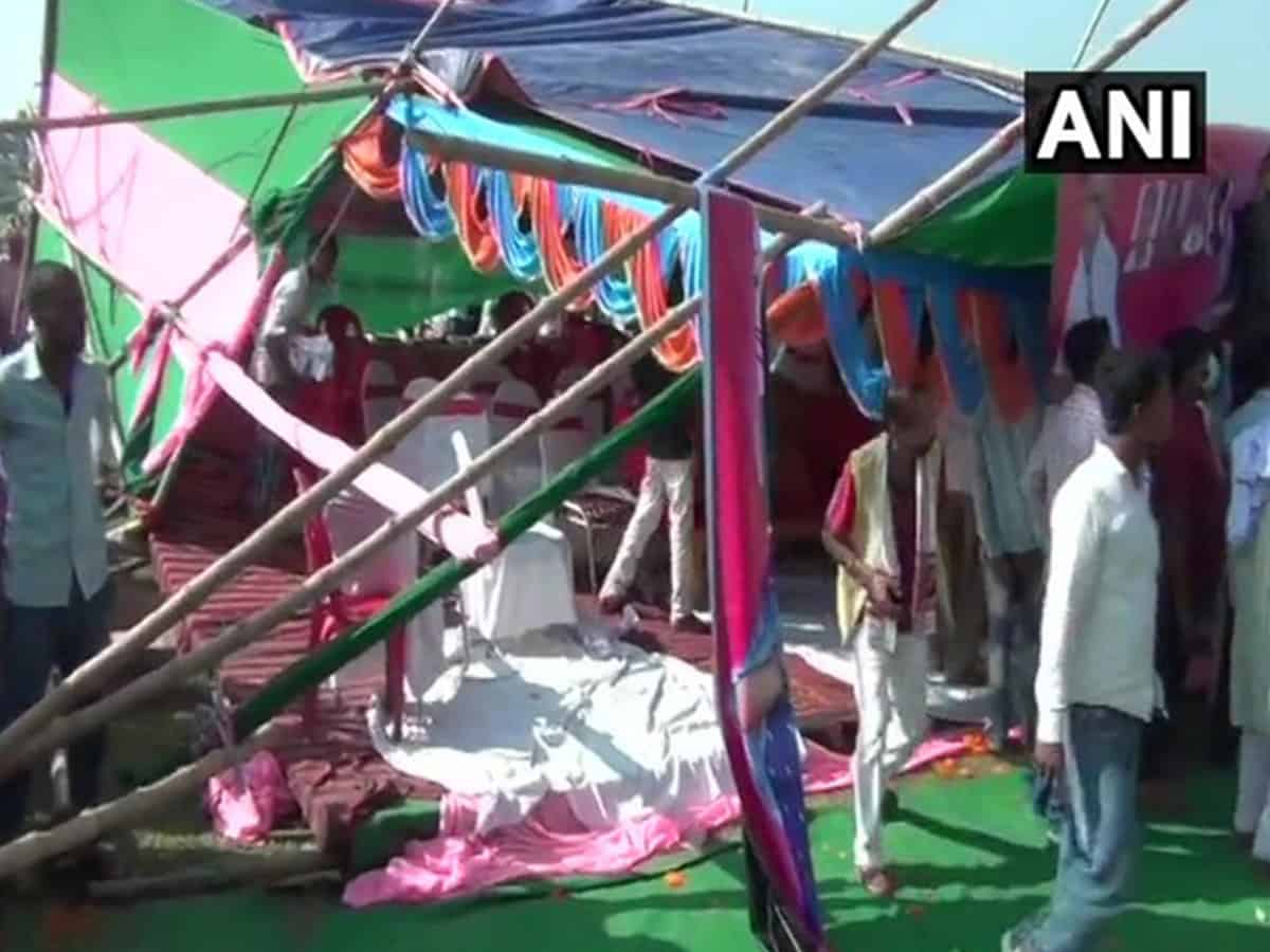Stage collapses during Pappu Yadav's campaign in Muzaffarpur