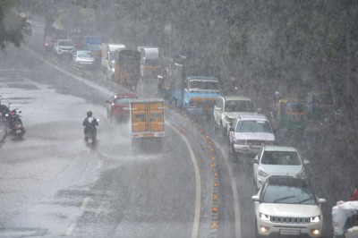 Chilly winds, rains in south Karnataka dampen festive spirit