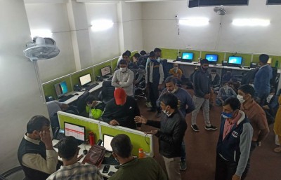 Fake call centre targeting foreigners busted in Delhi, 17 held