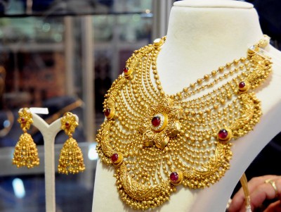 Gold imports improve in Oct, down 47% so far in FY21