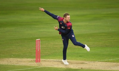 Graeme White signs contract extension with Northamptonshire