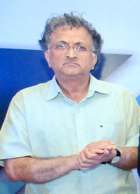 Guha lashes out Ganguly, superstar culture in Indian cricket