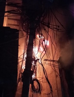 Major Fire in Gandhi Nagar cloth market in Delhi