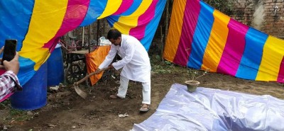 Muslim man digs reservoir in his home for Chhat festival (IANS Special)