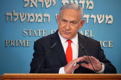 Netanyahu threatens more strikes on in Syria