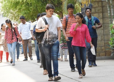 Parents' consent for K'taka students mandatory to attend college
