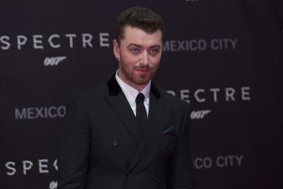 Sam Smith will date any gender