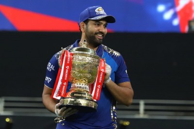 Top points table, win trophy: 4 such instances in IPL